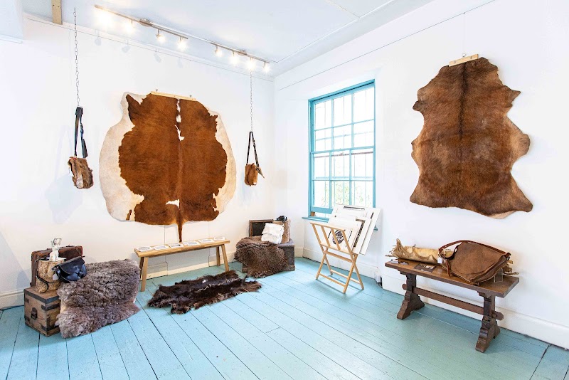 Artizan Printmaking and Sculpture Gallery