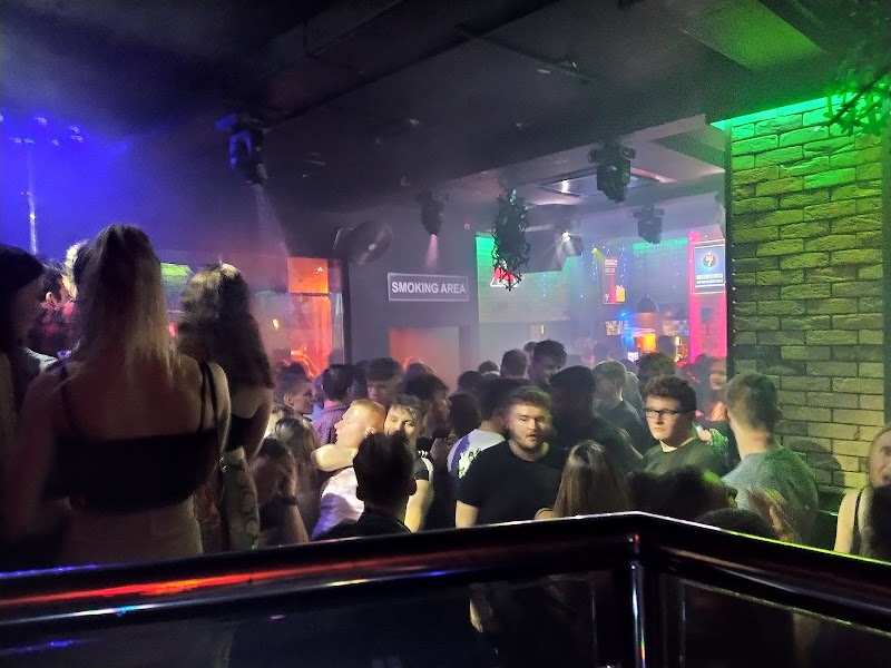 Bar 7